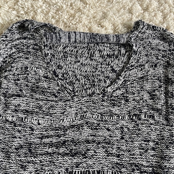 Fall Sweater Bundle // Medium - Picture 5 of 8